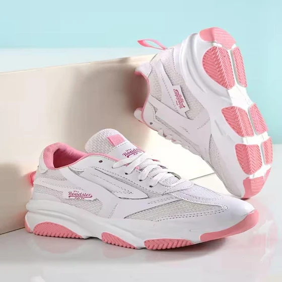 women-casual-shoes-2.webp