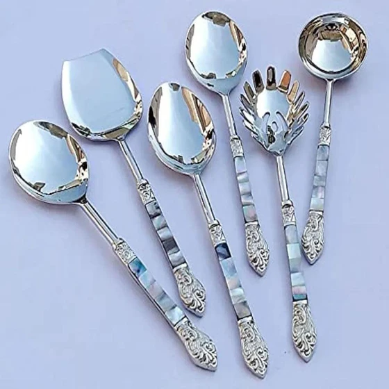 designer-serving-cutlery-2.webp