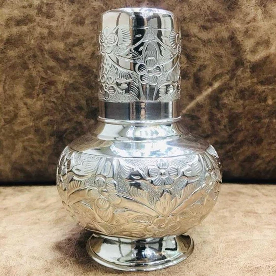 silver-round-surahi-2.webp
