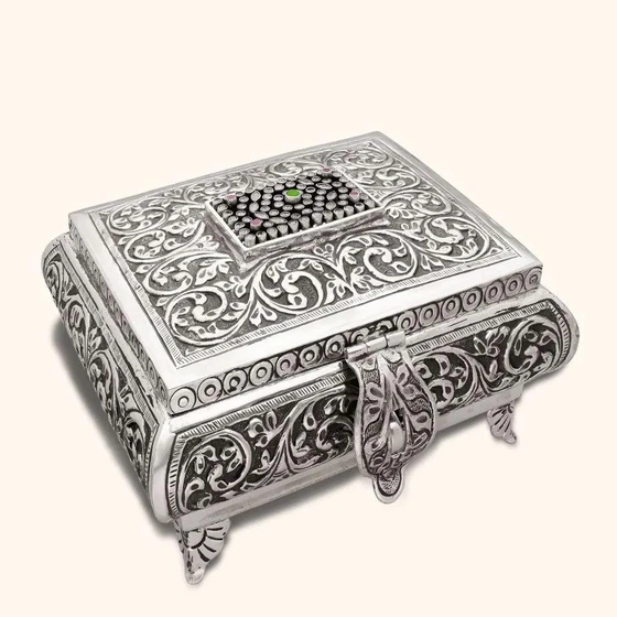 silver-antique-box-1.webp