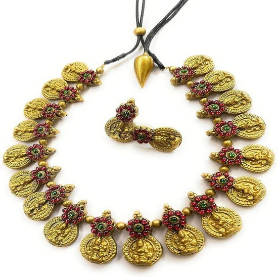 terracotta-jewellery.webp