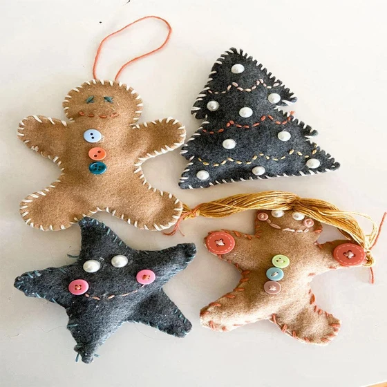 felt-christmas-ornaments-1.webp