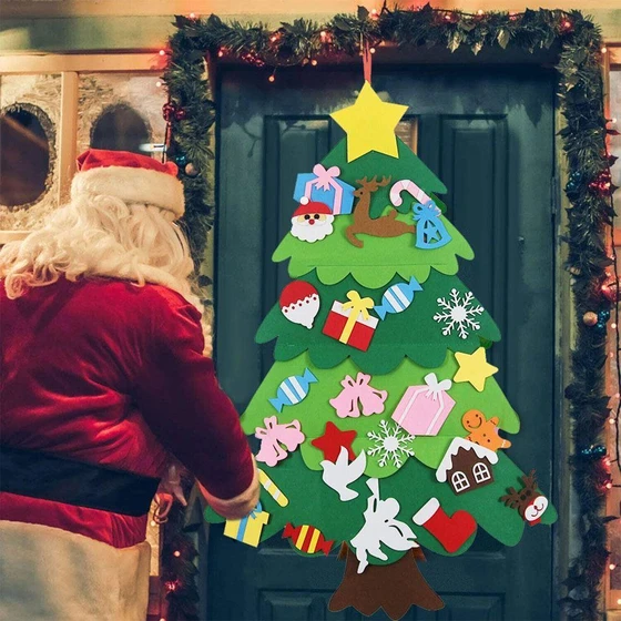 felt-christmas-gift-1.webp