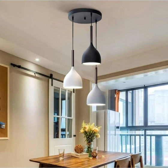 decor-hanging-light-2.webp