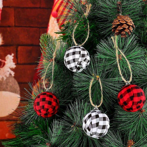 decoration-christmas-ornaments-2.webp