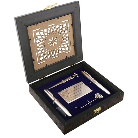 silver-corporate-gift-2.webp