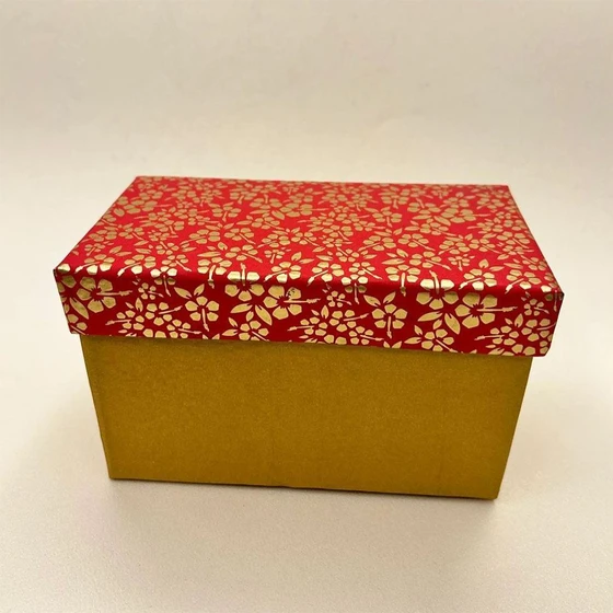 gift-rectangular-box-2.webp