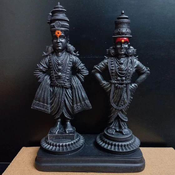vitthal-rukmani-statue-2.webp