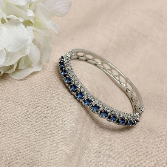 diamond-american-bracelet-1.webp