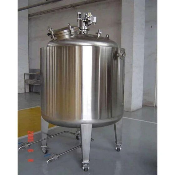 agitated-steel-vessel-tank-2.webp