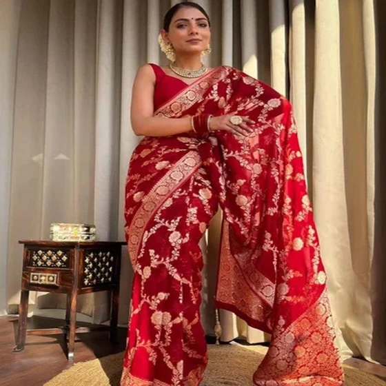 embroidered-banarasi-sarees-2.webp