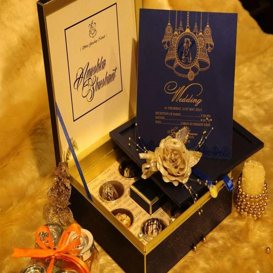 designer-wedding-card-box-2.webp