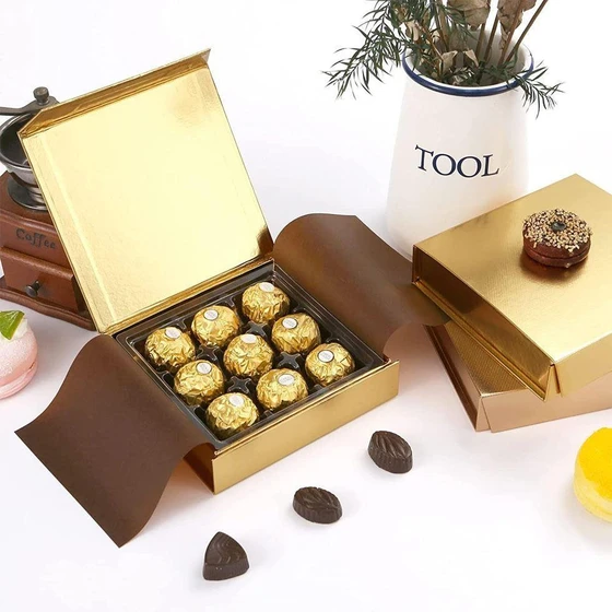 paper-magnetic-chocolate-box-2.webp