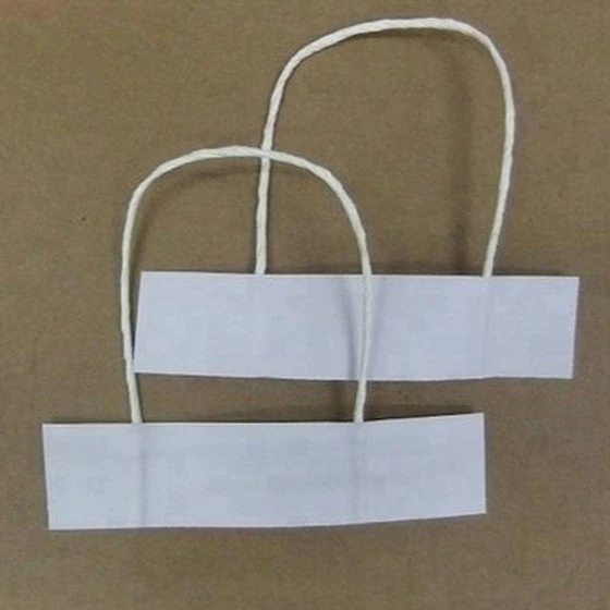 paper-twisted-handle-2.webp