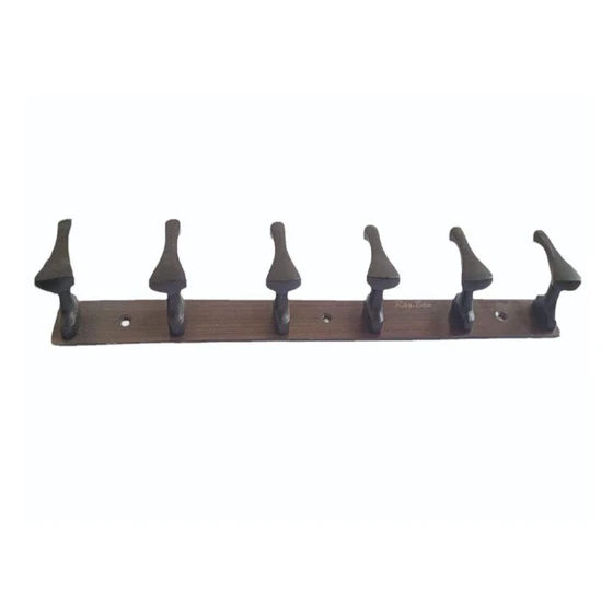 zinc-wall-cloth-hooks-2.webp