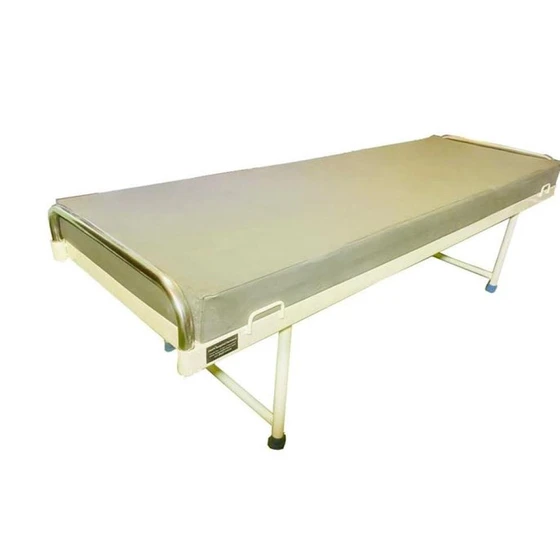 plain-attendant-bed-mattress-2.webp