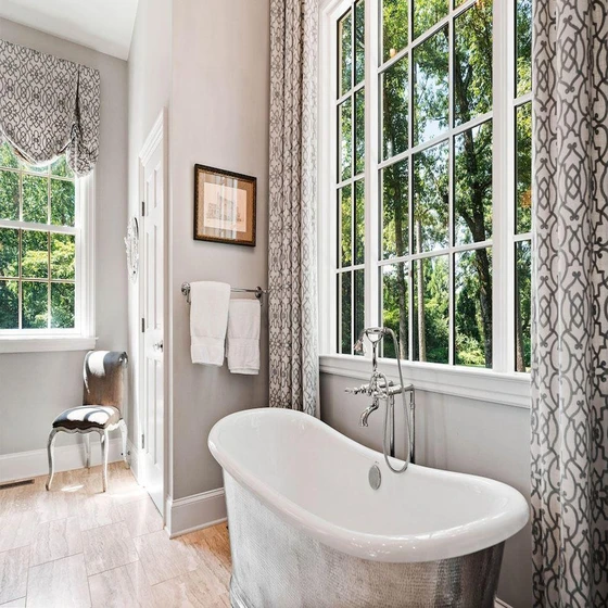 plain-bathroom-tub-2.webp