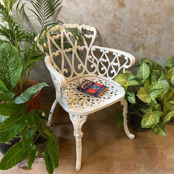iron-chair-2.webp