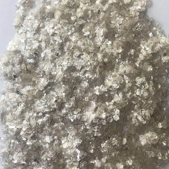 white-mica-flake-1.webp