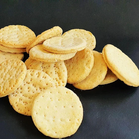 salt-biscuits-cookies-2.webp