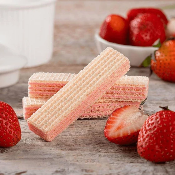 strawberry-wafer-biscuits-2.webp