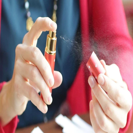 cosmetic-fragrance-2.webp