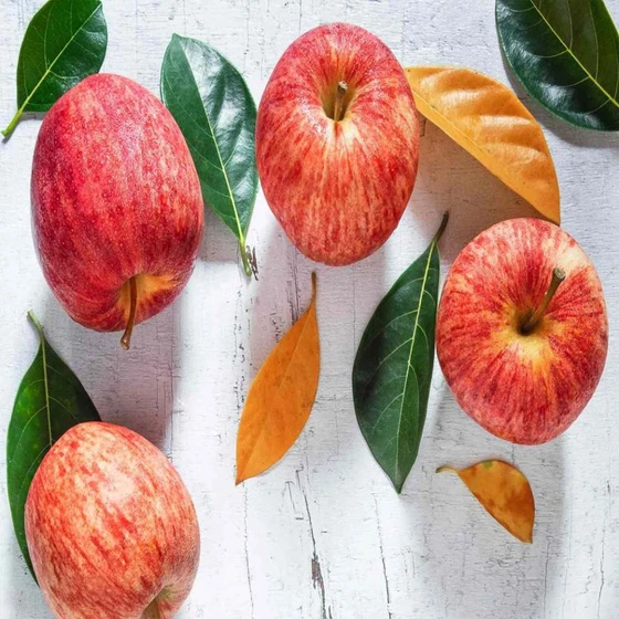 nutritious-fresh-apples-2.webp