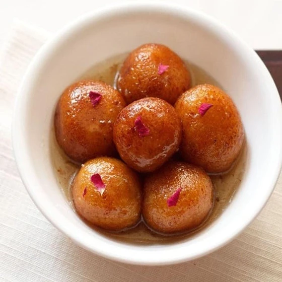 round-gulab-jamun-1.webp