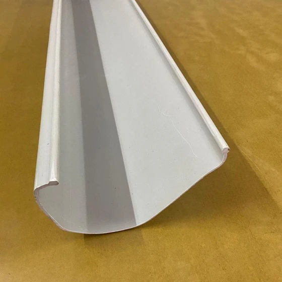 round-pvc-layer-feeder-2.webp