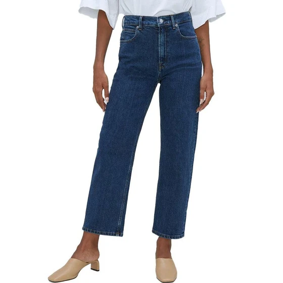 classy-jeans-for-women-1.webp