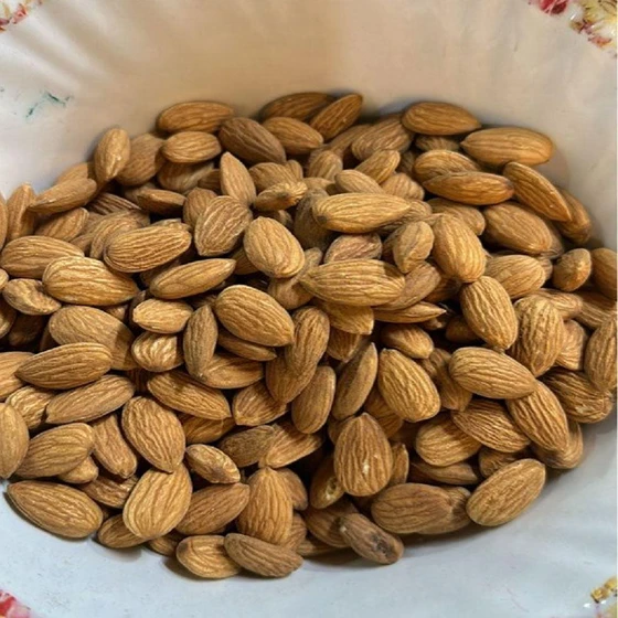 brown-crunchy-almonds-2.webp