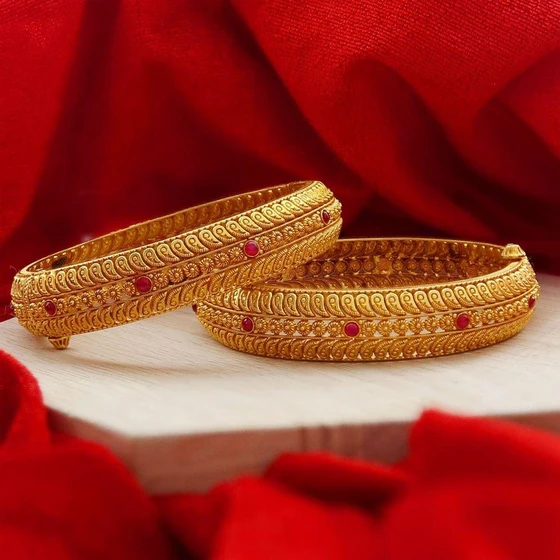 golden-designer-bangles-1.webp