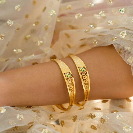 modern-designer-bangles-2.webp