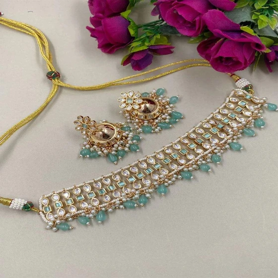 choker-designer-set-1.webp