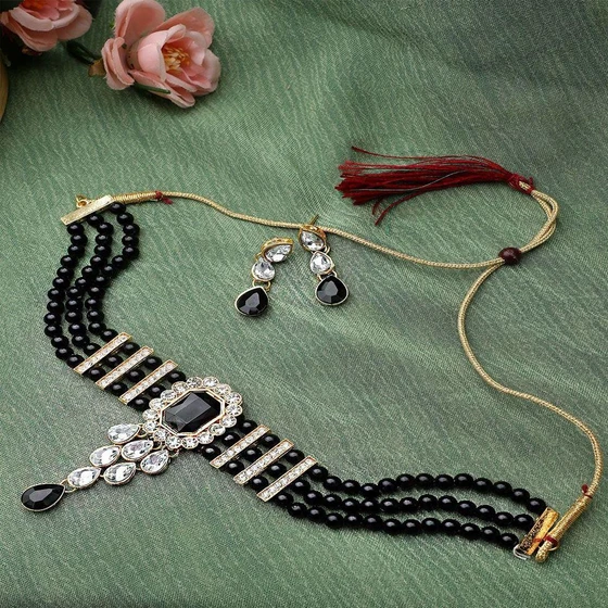 necklace-crytal-set-2.webp
