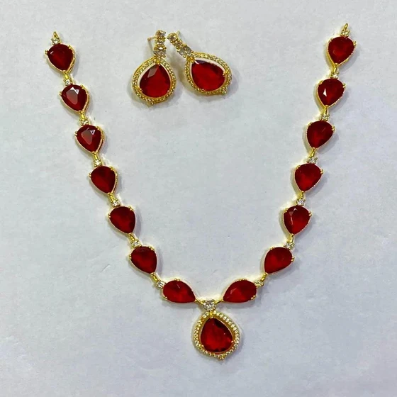 ruby-stone-necklace-set-2.webp