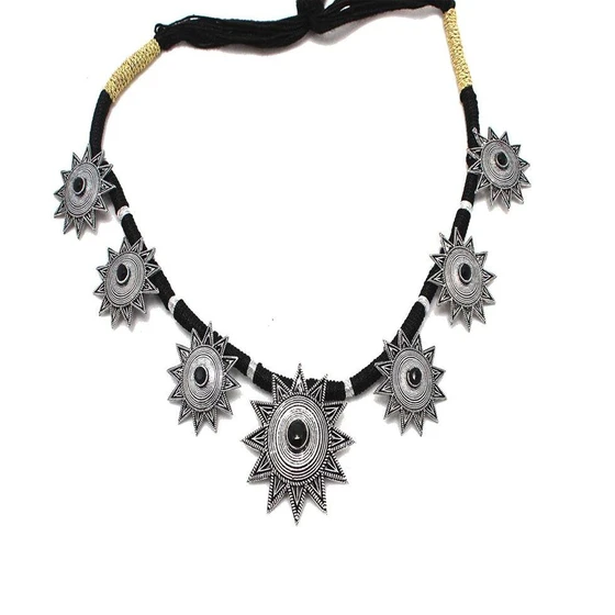 metal-fashion-necklace-2.webp