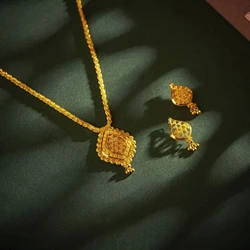 Gold Pendant Set