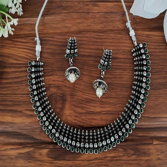 party-wear-silver-necklace-2.webp