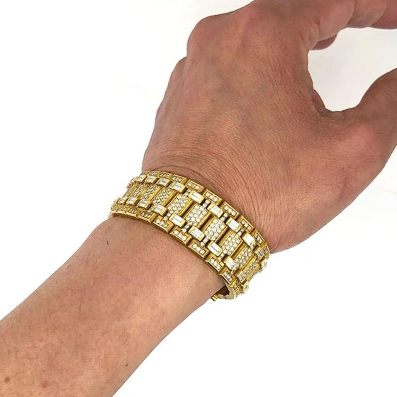 polished-imitation-bracelet-2.webp