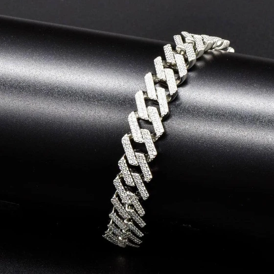 silver-chain-bracelets-1.webp