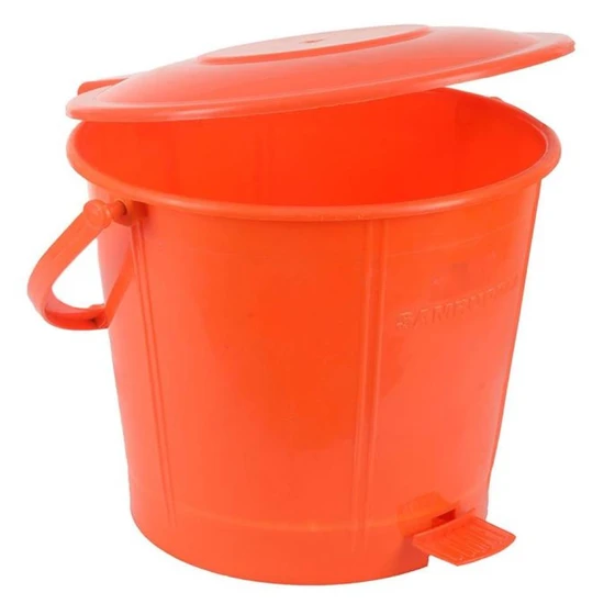 plastic-storage-bin-2.webp