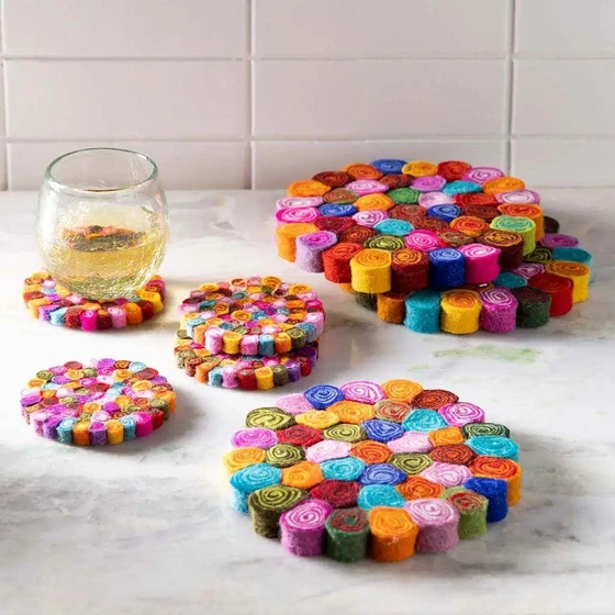 swirl-felt-coaster-1.webp