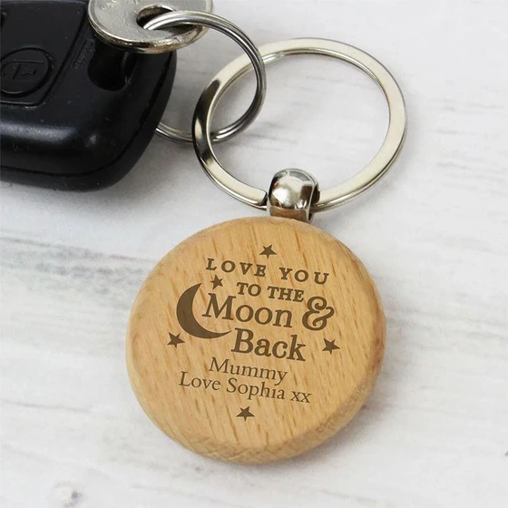 wooden-engraved-keychains-2.webp