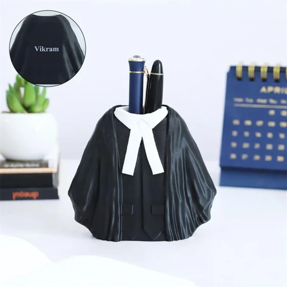 advocate-pen-holder-2.webp
