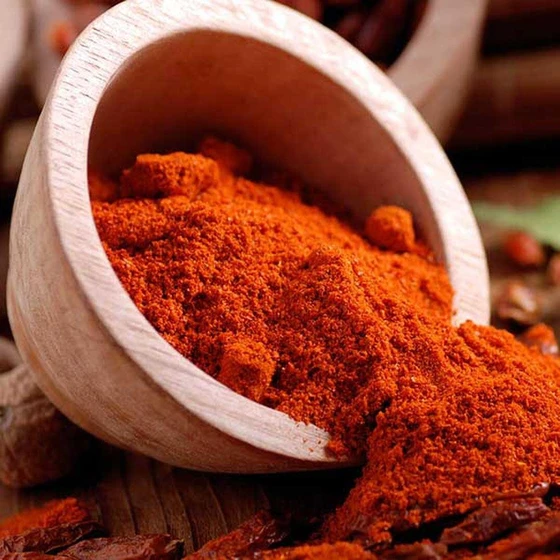 red-organic-chilli-2.webp