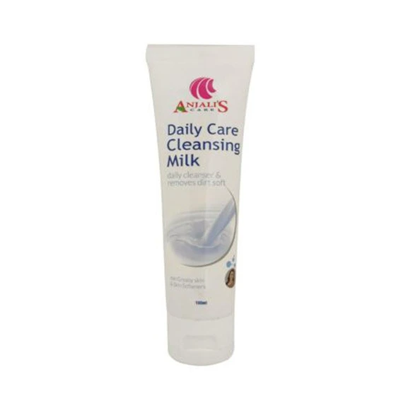 face-cleanser-milk-1.webp