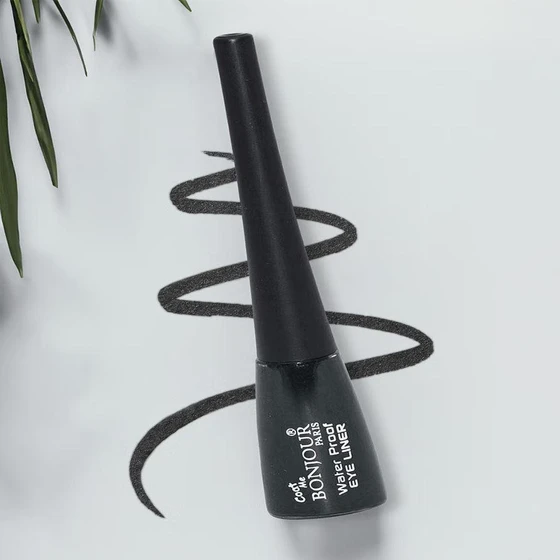 black-liquid-eyeliner-2.webp