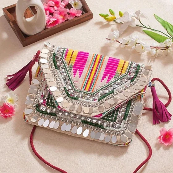 mirror-work-bag-2.webp