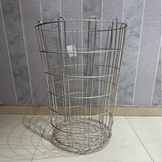 metal-broom-stand-2.webp